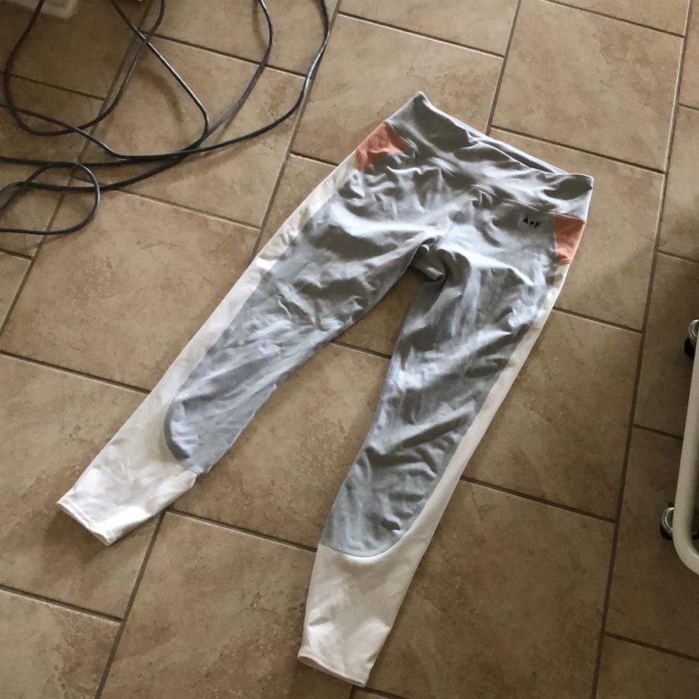 A&f active leggings colorblock double lined pocket